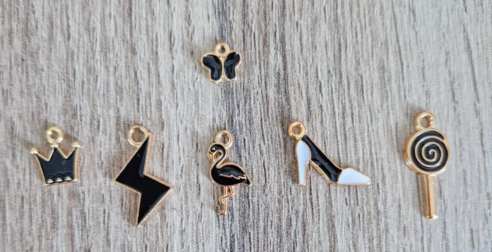 Lote de 16 amuletos – photo 2